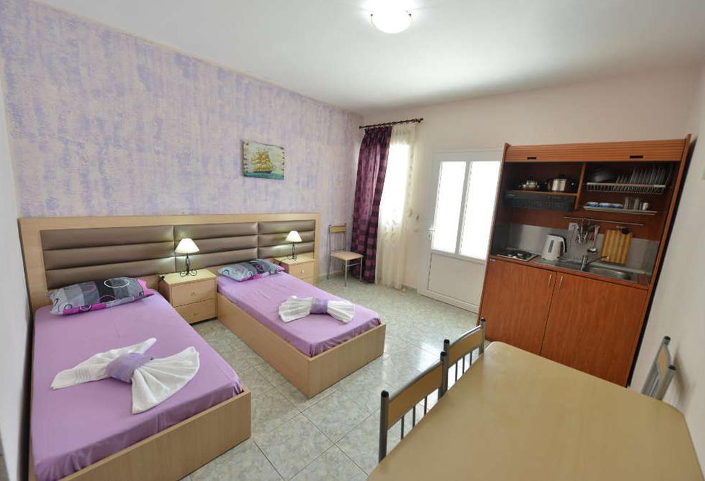 Anna Christina Apartments Metamorfosi  Exterior photo